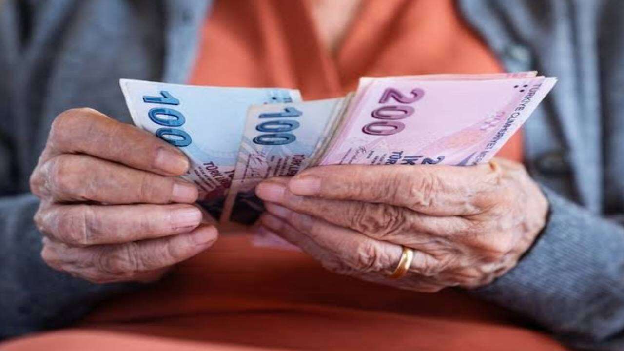 Türkiye'nin dev bankası resmen duyurdu: Emeklilere 1.500 TL market desteği, son tarih belli oldu! 2